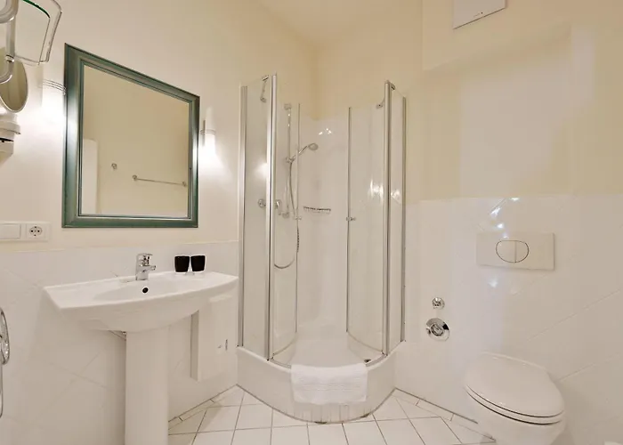 Ferienwohnung-2-villa-celia-sellin-strandnah-fuer-6-personen Apartment *